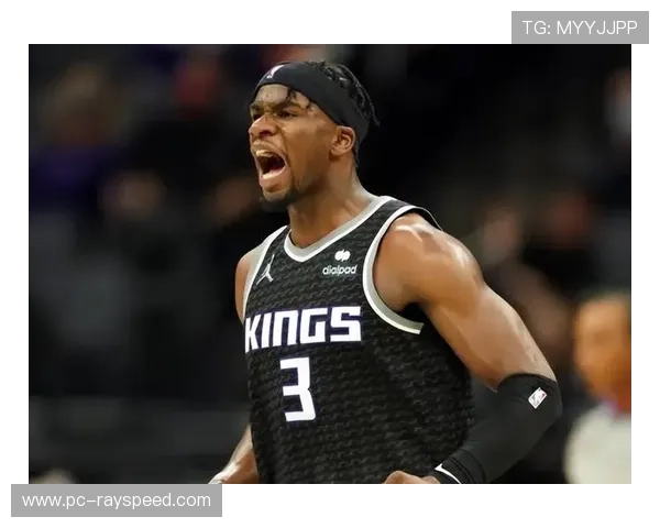 特伦斯·戴维斯遭北京北控争抢,外援市场引爆同城德比战 特伦斯·戴维斯遭北京北控争抢,外援市场引爆同城德比战