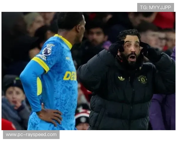 曼联1-1狼队，齐尔克泽破门+乌龙助攻，垫底球队客场顽强拿分